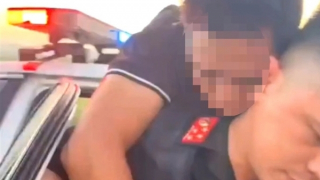 Tài xế đột quỵ trên cao tốc được CSGT đưa đi cấp cứu kịp thời