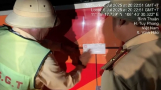 Bị tước giấy phép lái xe, tài xế vẫn chở 38 hành khách trên cao tốc