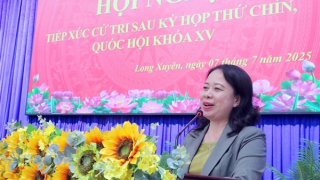 Phó Chủ tịch nước Võ Thị Ánh Xuân tiếp xúc cử tri tỉnh An Giang