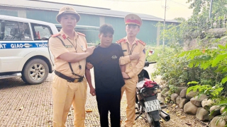 Bắt con nghiện trộm xe máy đang trên đường đi tiêu thụ