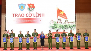 Chiến dịch Thanh niên Cảnh sát cơ động tình nguyện Hè năm 2025 gắn liền với chuyển đổi số