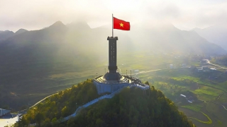 Bầu trời Tổ quốc mãi trong tim