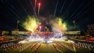 Gần 600 học viên Cảnh sát đồng diễn trống hội tại sân Hàng Đẫy