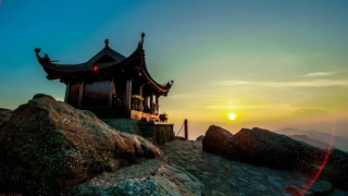 Quần thể Di tích và Danh thắng Yên Tử - Vĩnh Nghiêm, Côn Sơn, Kiếp Bạc là Di sản Văn hóa Thế giới