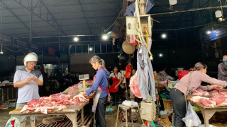 Sau vụ lợn chết, lợn bệnh đưa vào tiêu thụ tại Hà Nội: Chợ Phùng Khoang đìu hiu