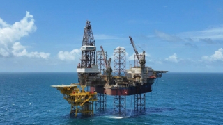 Dự án phát triển mỏ Kình Ngư Trắng - Kình Ngư Trắng Nam chính thức đón dòng dầu thương mại đầu tiên