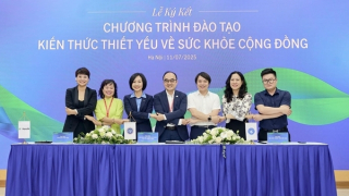 Manulife Việt Nam hợp tác chiến lược nâng cao kiến thức y tế cho tư vấn viên bảo hiểm