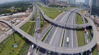 Chính phủ lập 8 tổ công tác tháo gỡ vướng mắc, thúc đẩy tăng trưởng và giải ngân đầu tư công