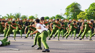 Màn võ thuật ấn tượng ngày ra quân đợt cao điểm tấn công trấn áp tội phạm