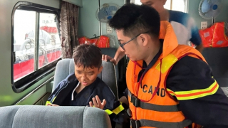 Tìm thấy 34 nạn nhân vụ đắm tàu trên Vịnh Hạ Long, 5 thuyền viên vẫn mất tích