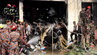 Máy bay huấn luyện rơi trúng trường học ở Bangladesh, ít nhất 19 người thiệt mạng