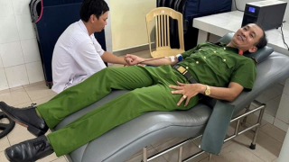 Phó Công an xã kịp thời hiến máu để cấp cứu bệnh nhân