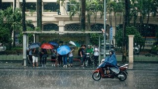 Bão số 3 cách Quảng Ninh - Hải Phòng khoảng 275km, mưa lớn toàn miền Bắc