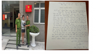 Công an phường Ba Đình trả lại tài sản cho người đánh rơi