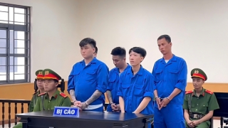 Tuyên án nhóm đối tượng tàng trữ, mua bán, sử dụng trái phép vũ khí quân dụng