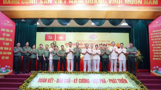 Chủ động tham gia đóng góp tích cực vào quá trình mở cửa, hội nhập quốc tế