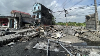 Điều tra vụ nổ lớn làm sập nhà xưởng tại Hưng Yên