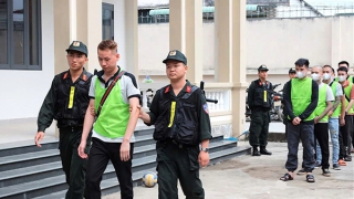 Bẫy người từ xứ sở chùa tháp