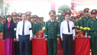Truy điệu, an táng 172 hài cốt liệt sĩ quân tình nguyện và chuyên gia hy sinh ở Campuchia