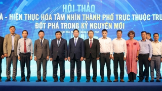 Khánh Hòa tập trung tháo gỡ 3 "điểm nghẽn", hiện thực hóa mục tiêu thành phố trực thuộc Trung ương