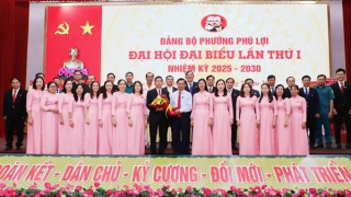 Lấy sự hài lòng của nhân dân làm tiêu chí đánh giá kết quả công việc của cán bộ