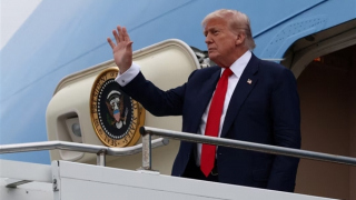 Tổng thống Mỹ đến Scotland, sẵn sàng gặp nhiều lãnh đạo châu Âu