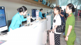 Triển khai ứng dụng nhận diện sinh trắc học tại Cảng hàng không quốc tế Tân Sơn Nhất