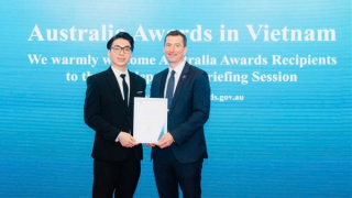 Chàng trai Hải Phòng mê cây lúa nhận học bổng tiến sĩ từ Đại học Oxford