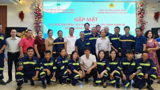 Nhiều lực lượng tình nguyện góp phần hoàn tất tìm kiếm cứu nạn vụ lật tàu