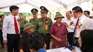 Xây dựng phong trào “Toàn dân bảo vệ ANTQ” cả trên không gian mạng