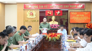 Thứ trưởng Lê Quốc Hùng duyệt Đại hội Đảng bộ Công an tỉnh Thanh Hóa