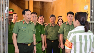 Thứ trưởng Lê Văn Tuyến kiểm tra công tác đặc xá và thi hành án hình sự tại Hải Phòng, Ninh Bình