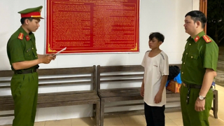 Lợi dụng chủ nhà say xỉn giở trò đồi bại