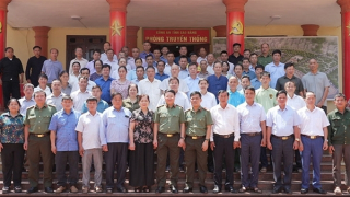 Phát huy vai trò người có uy tín với công tác bảo đảm ANTT ở cơ sở