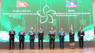 Khai trương hệ thống sản xuất thẻ căn cước công dân Lào