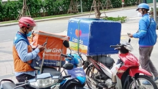 Bi hài lừa đảo “bom hàng”