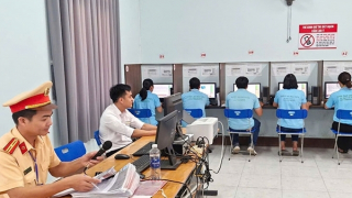 Công an cả nước đã tổ chức hơn 2.000 kỳ sát hạch giấy phép lái xe