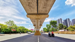 Miền Bắc nắng rát ngột ngạt trên 39 độ C, chiều tối đổ mưa