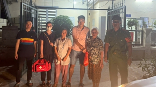 Công an phường Định Công giúp cụ bà đi lạc trở về với gia đình