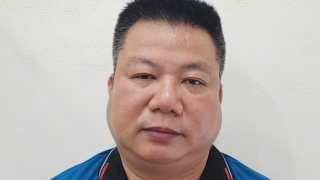 Tạm giữ hình sự đối tượng rút chìa khóa xe khách trên đường vành đai 3