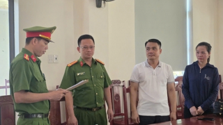 Hai giáo viên bị khởi tố vì điểm thi bất thường của thí sinh