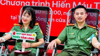 Nghĩa cử cao đẹp của Công an cửa khẩu Cảng hàng không Quốc tế Nội Bài