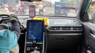 CSGT dẫn đường, hỗ trợ cấp cứu sản phụ vỡ ối sắp sinh