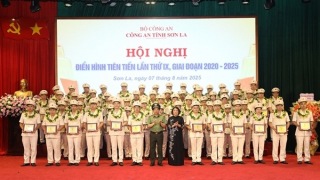 Công an tỉnh Sơn La tuyên dương 100 điển hình tiên tiến
