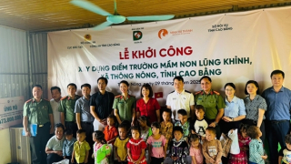 Cục Đào tạo và các nhà tài trợ tặng công trình điểm trường mầm non tại Cao Bằng