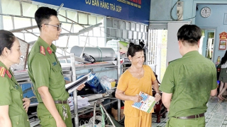 Công an xã đồng hành, hỗ trợ người dân phát triển kinh tế