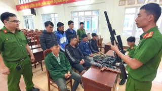 Đấu tranh với tội phạm, vi phạm pháp luật về vũ khí, vật liệu nổ, công cụ hỗ trợ