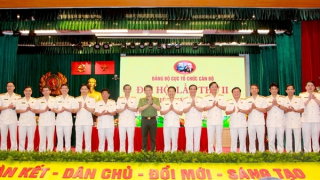 Tiếp tục đổi mới công tác cán bộ, đề cao chất lượng, hiệu quả sản phẩm công tác