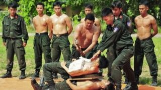 Mãn nhãn màn trình diễn của Cảnh sát cơ động Đồng Tháp