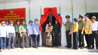 Chung tay xây dựng nhà, trường học tặng bà con, học sinh đồng bào vùng lũ Nghệ An